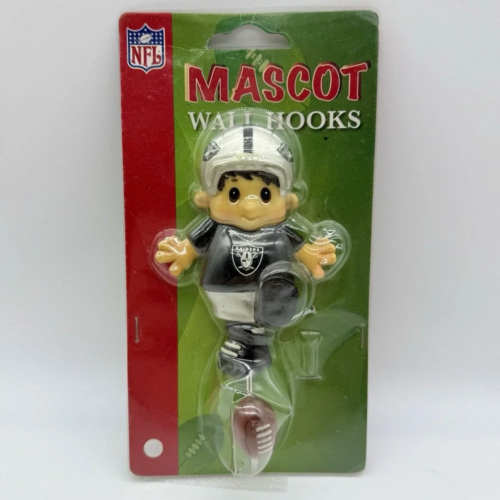 Las Vegas Raiders Oakland Raiders NFL Boy Mascot Wall Hooks‎ Licensed SC Sports